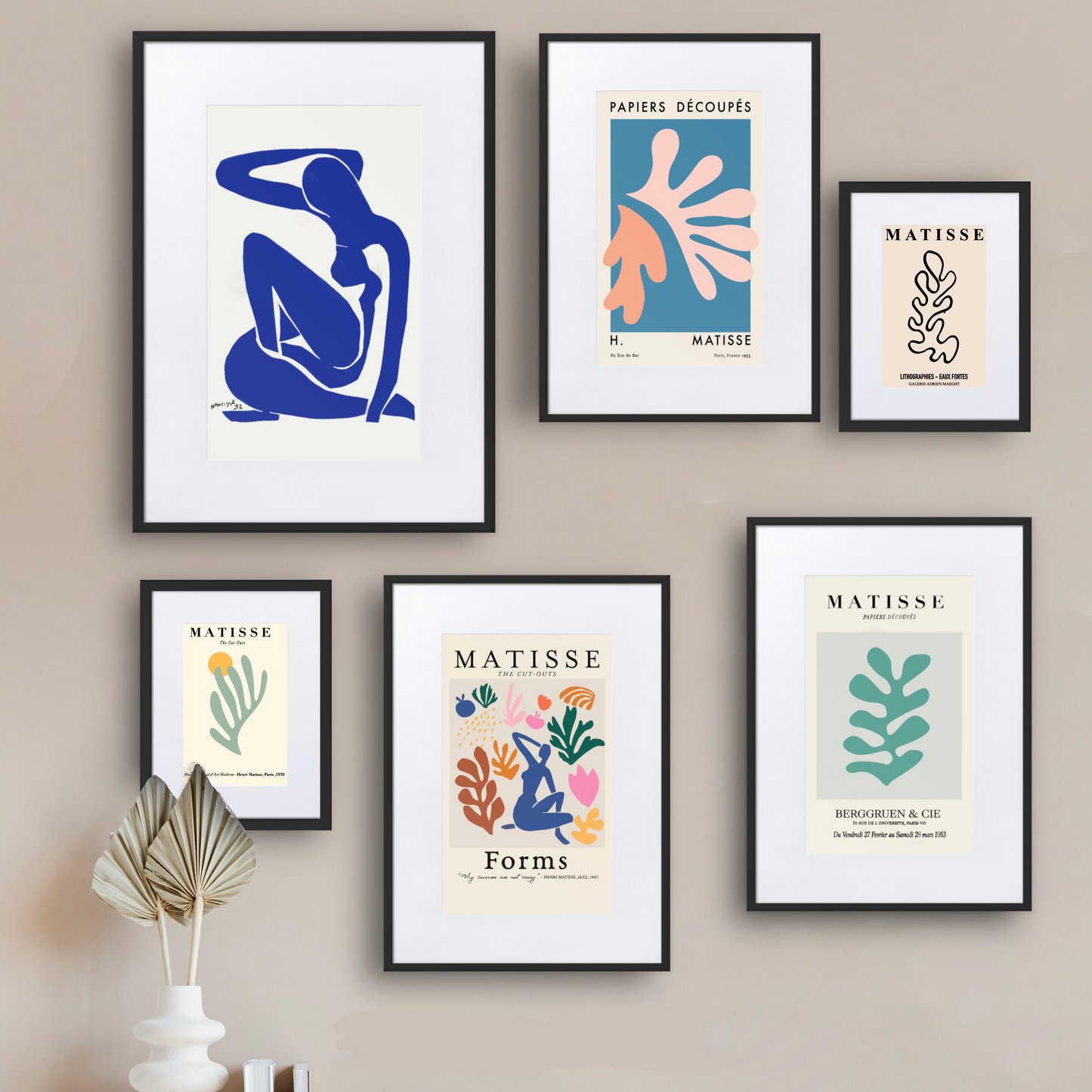 Matisse Leaf cut-out Papier Découpés Framed Print